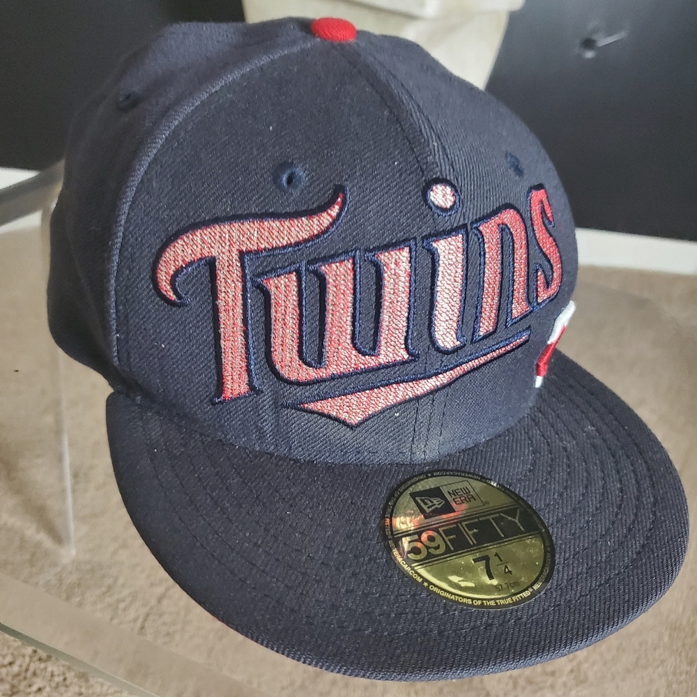 Twins fitted baseball cap  7 1/4